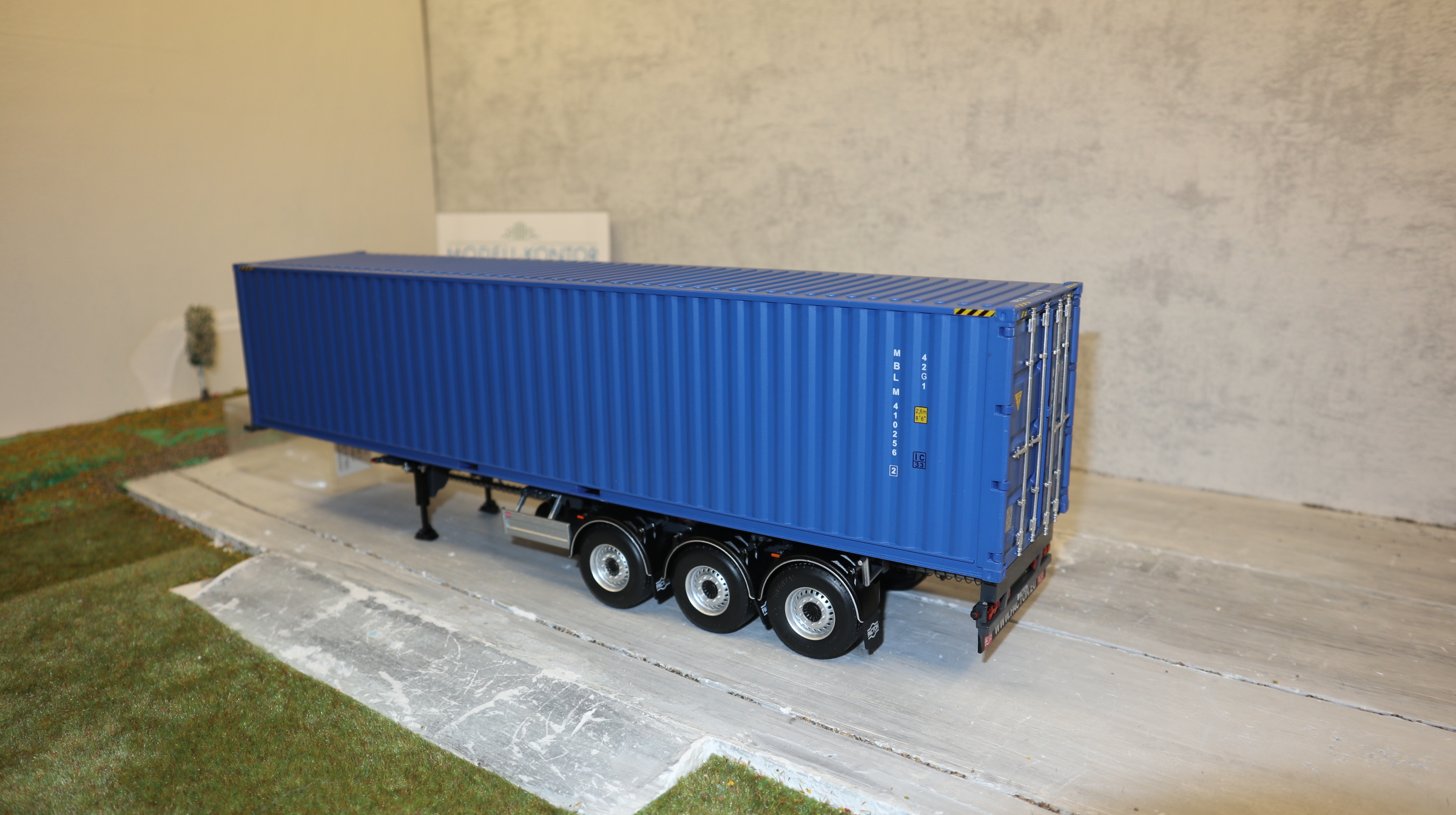 MarGe 2325 in 1:32, PACTON Container Chassis für 20" und 40 " DIN-Container, NEU in OVP