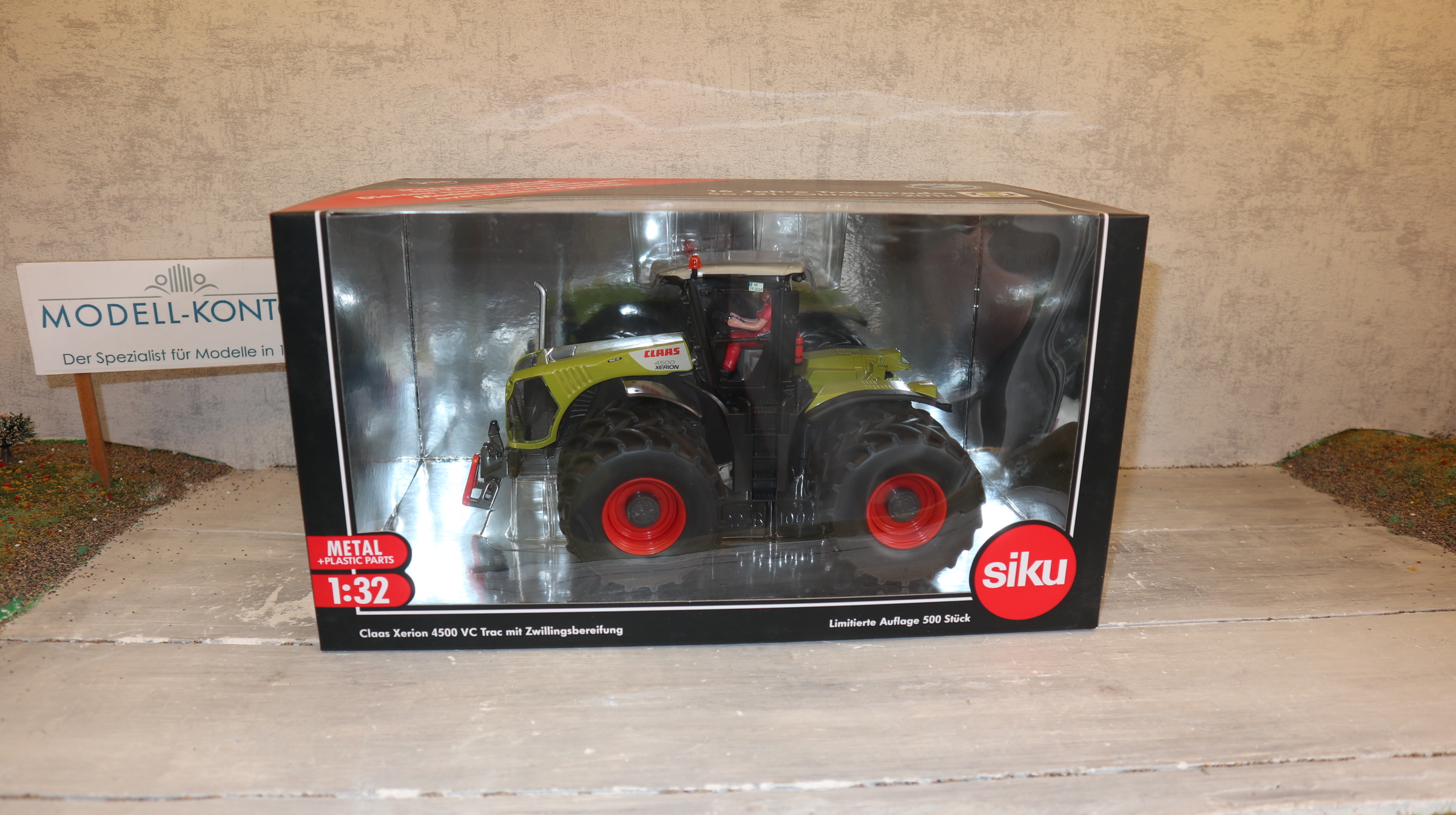 Siku 3271 in 1:32, Claas Xerion 5000 grün Zwilling Traktorado 2018  NEU in OVP