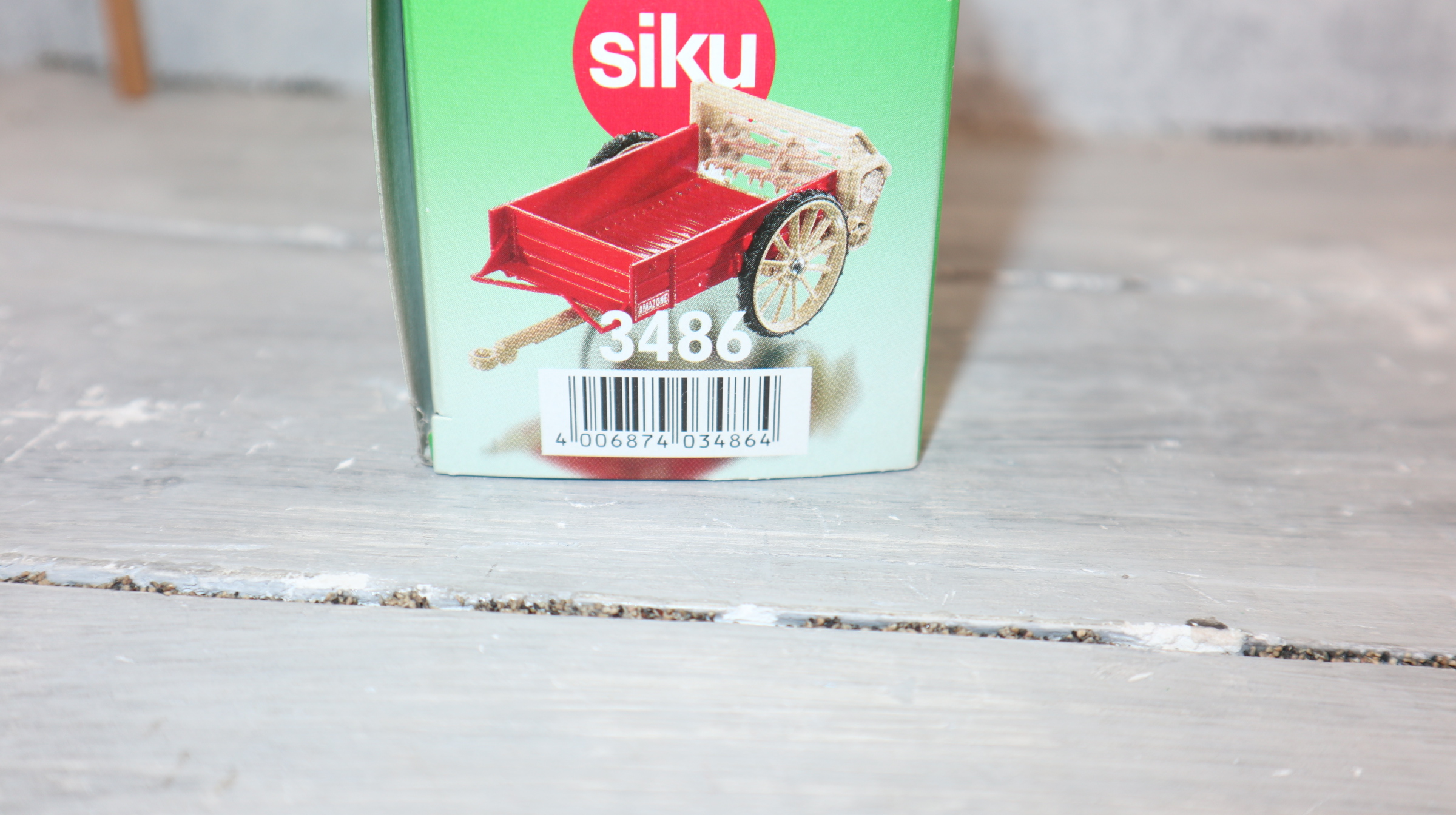 Siku 3486 in 1:32 Classic, AMAZONE Dungstreuer in rot-beige, NEU in OVP