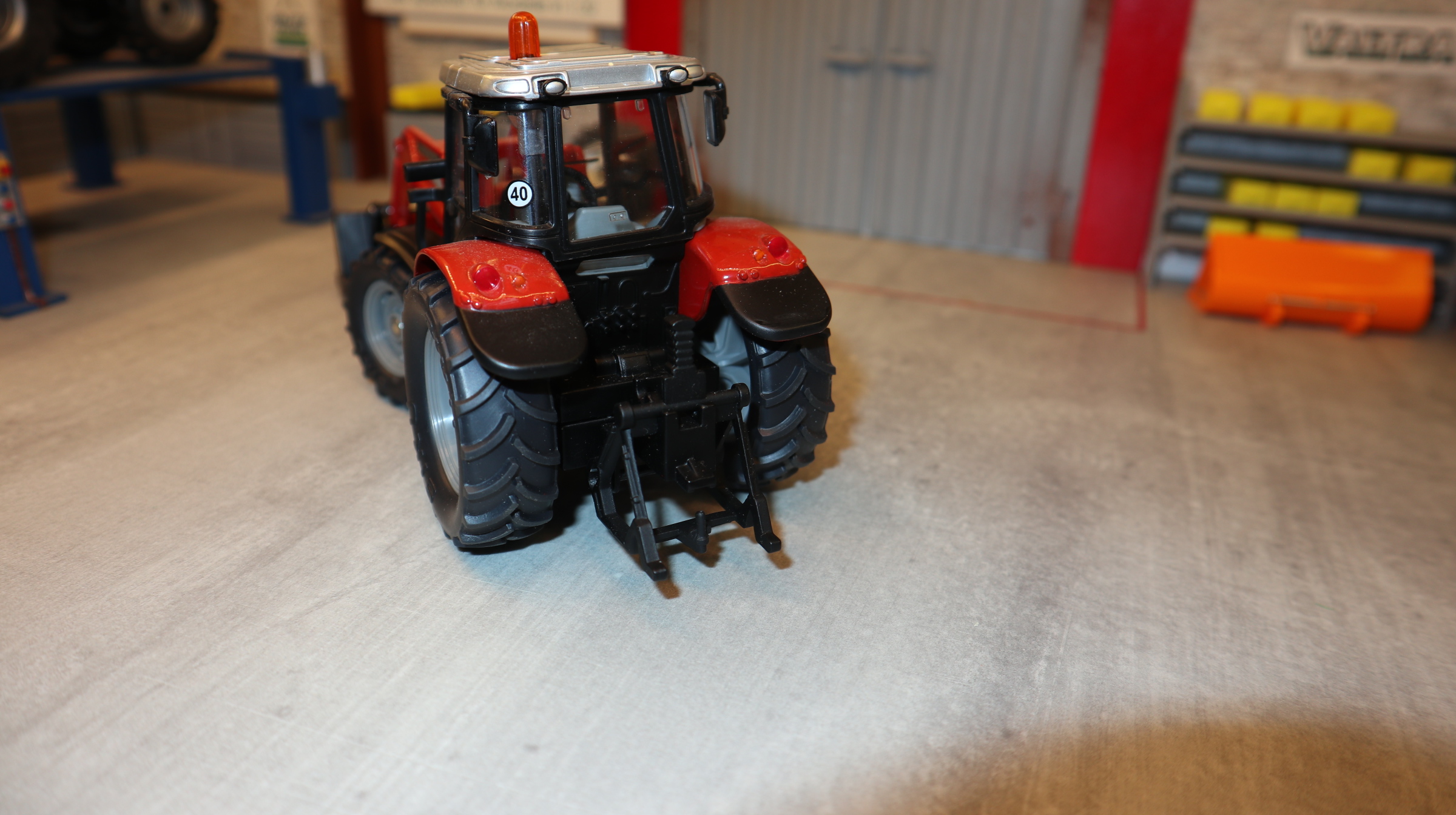 Siku 3653 in 1:32, Massey Ferguson mit Frontlader, NEU in OVP