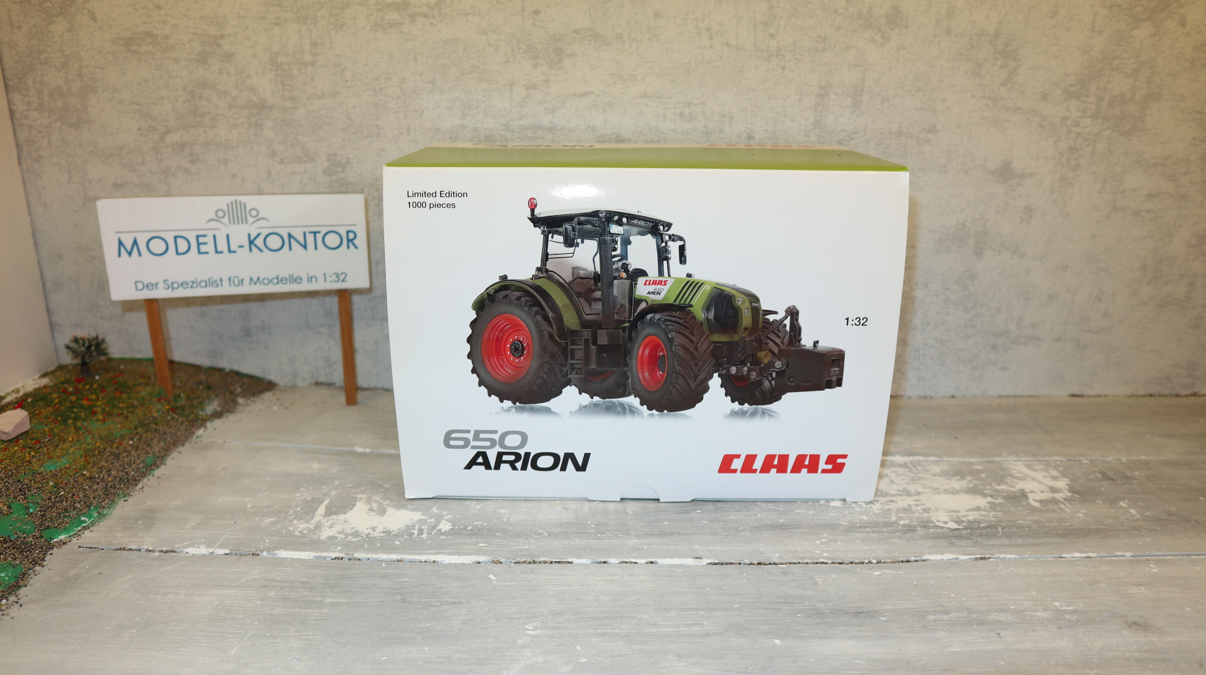 Wiking 017160600 in 1:32,  Claas Arion 650 DIRTY, NEU in OVP