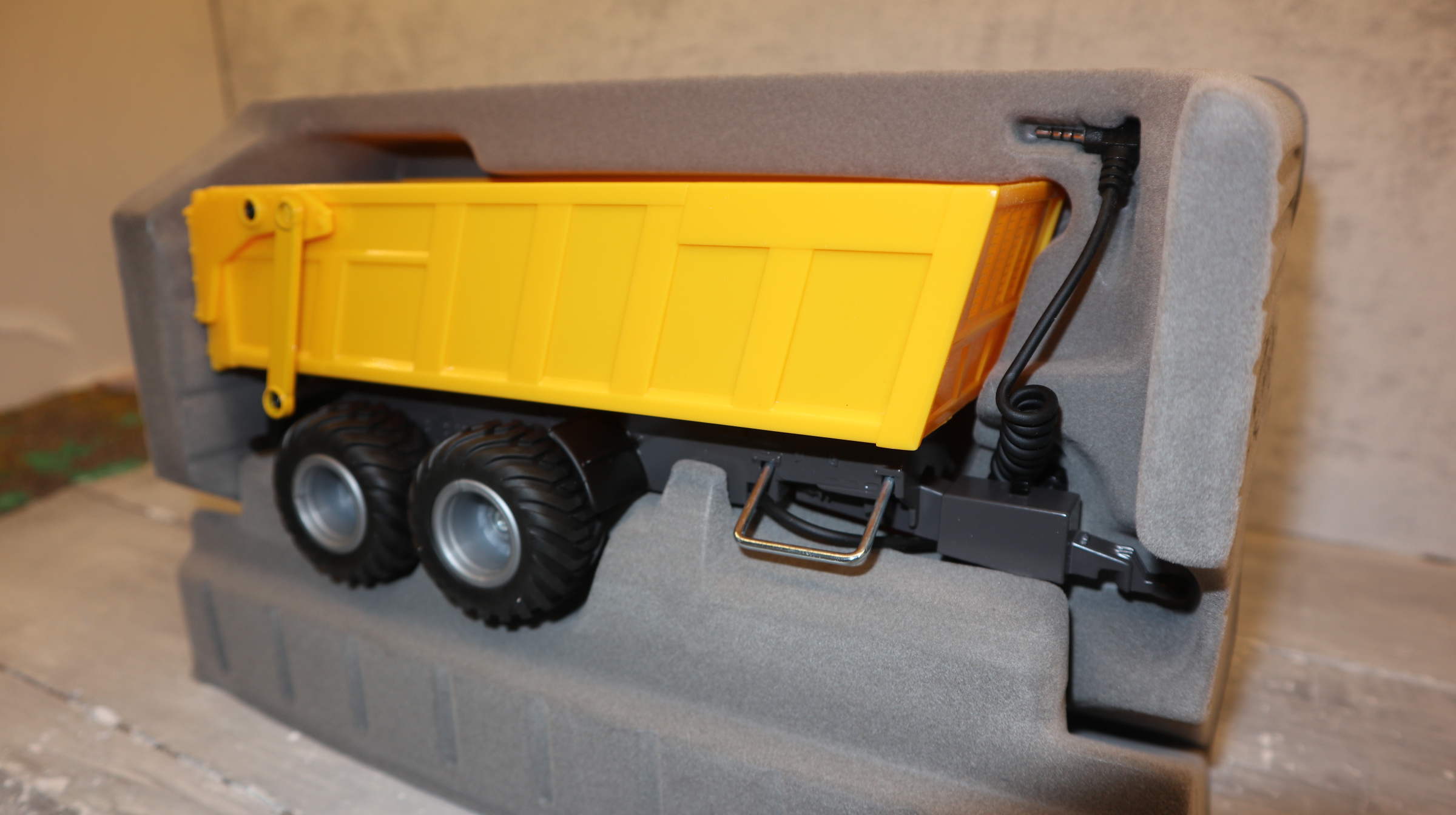 Siku Control 6780 in 1:32,  JOSKIN Kippmulde neue Farben, , Neu in OVP