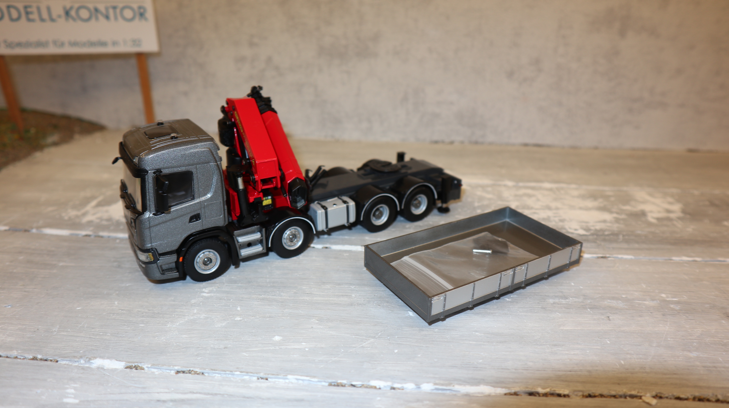 WSI 02-2576 in 1:50, SCANIA G 8x4 mit Palfinger PK 78002,  NEU in OVP