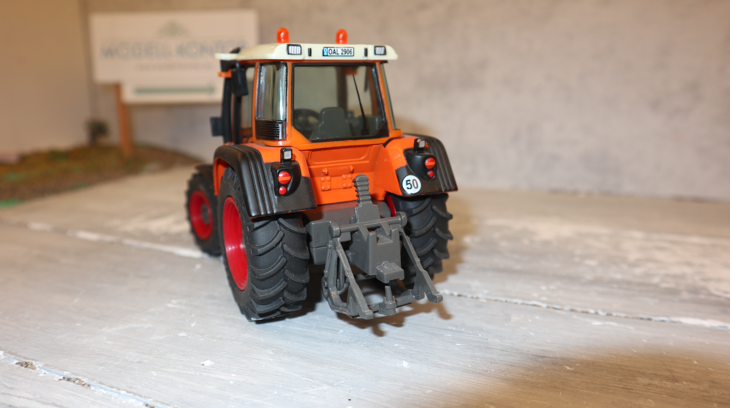 Siku 2968 in 1:32, Fendt 411 Kommunal, NEU in OVP